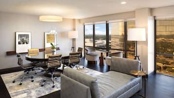 Down comforters, in-room safe, desk, blackout drapes