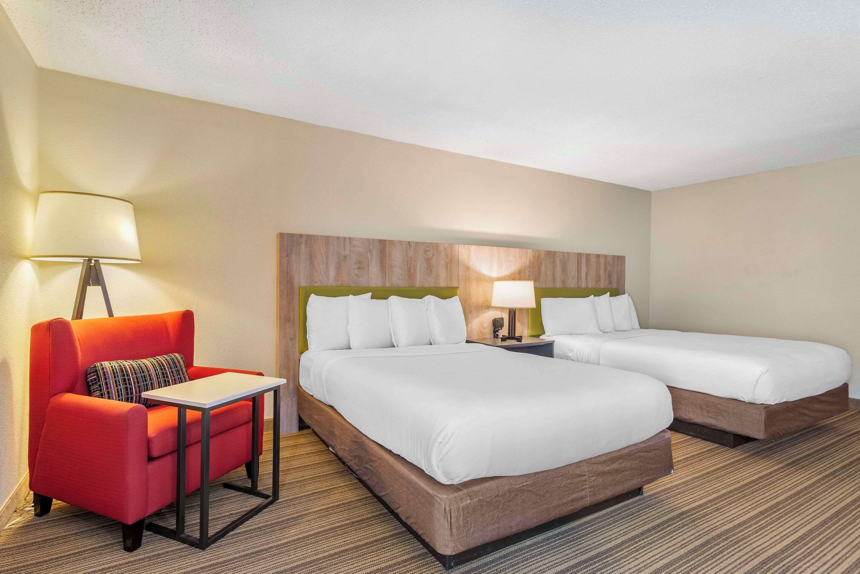 Photo - Country Inn & Suites by Radisson, Atlanta Galleria-Ballpark, GA