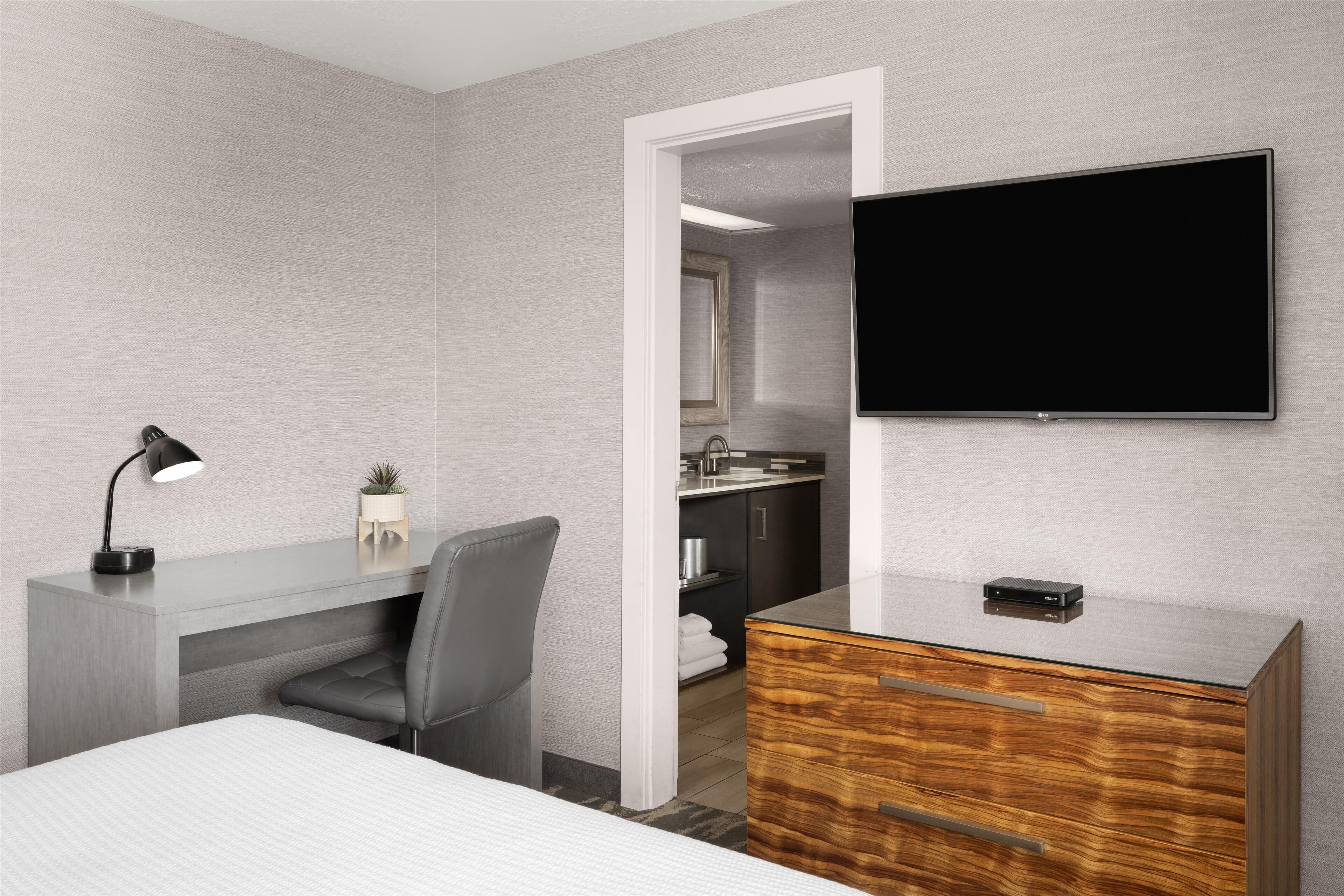 standard room, 1 queen bed, 1 double bed, non smoking, refrigerator & microwave | desk, laptop workspace, blackout curtains, iron/ironing board