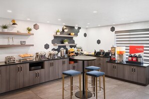 Petit déjeuner buffet compris tous les jours