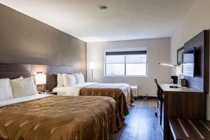 Rom – standard, 2 queensize-senger, ikke-røyk | Individuelt dekorert, individuelt innredet og skrivebord