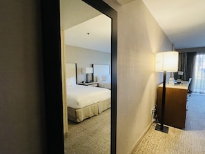 Room, 2 Queen Beds, Accessible (Roll-in Shower)