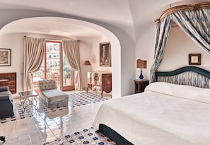 Draps italiens Frette, literie hypoallergénique, surmatelas, minibar