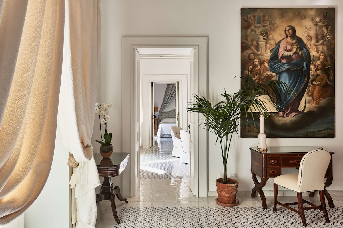Suite, 2 Bedrooms, Sea View | Frette Italian sheets, hypo-allergenic bedding, pillow-top beds, minibar