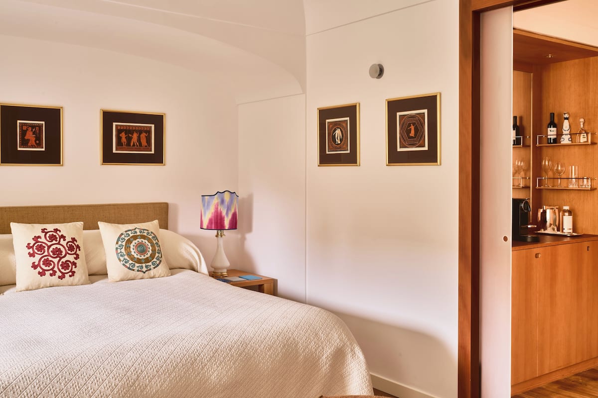 Rom (Courtyard room) | Italienske Frette-laken og allergitestet sengetøy