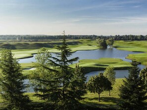 Premium bedding, minibar, in-room safe, desk - Novotel Saint-Quentin en Yvelines (Magny-les-Hameaux)