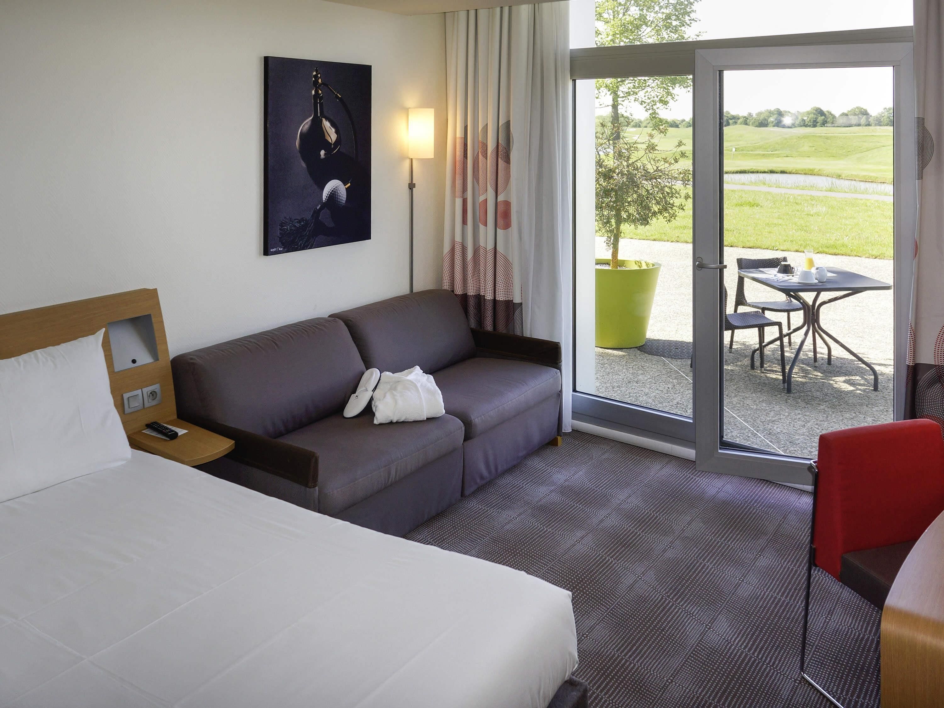Chambre Deluxe, 1 lit double, accessible aux personnes à mobilité réduite (Golf course view)