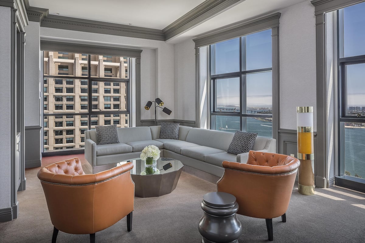 Suite (Penthouse) | Allergikerbettwaren, Zimmersafe, Schreibtisch, Bügeleisen/Bügelbrett