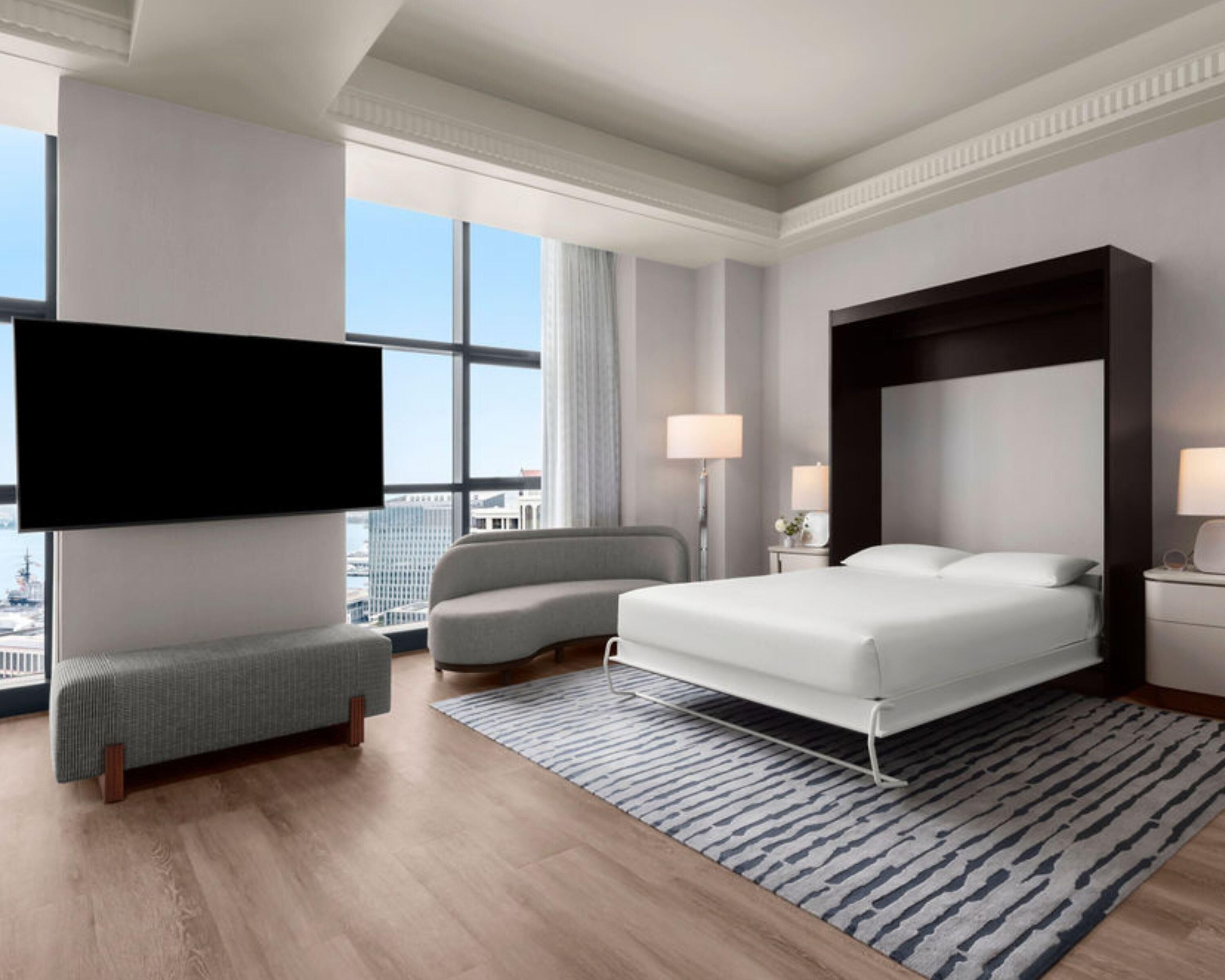 Grand Suite | Hypo-allergenic bedding, in-room safe, desk, iron/ironing board