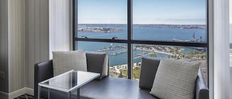 Hypo-allergenic bedding, in-room safe, desk, iron/ironing board