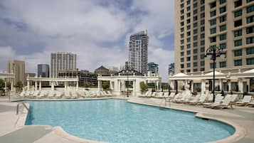 Außenpool, Cabañas (gegen Gebühr), Liegestühle