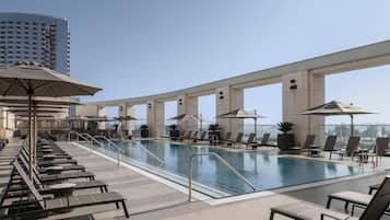 Outdoor pool, cabanas (surcharge), pool umbrellas