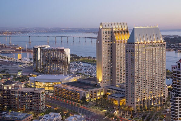 Exterior - Manchester Grand Hyatt San Diego (San Diego)