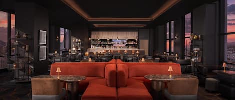 3 bars/lounges, cocktail bar, brewpub, lobby lounge