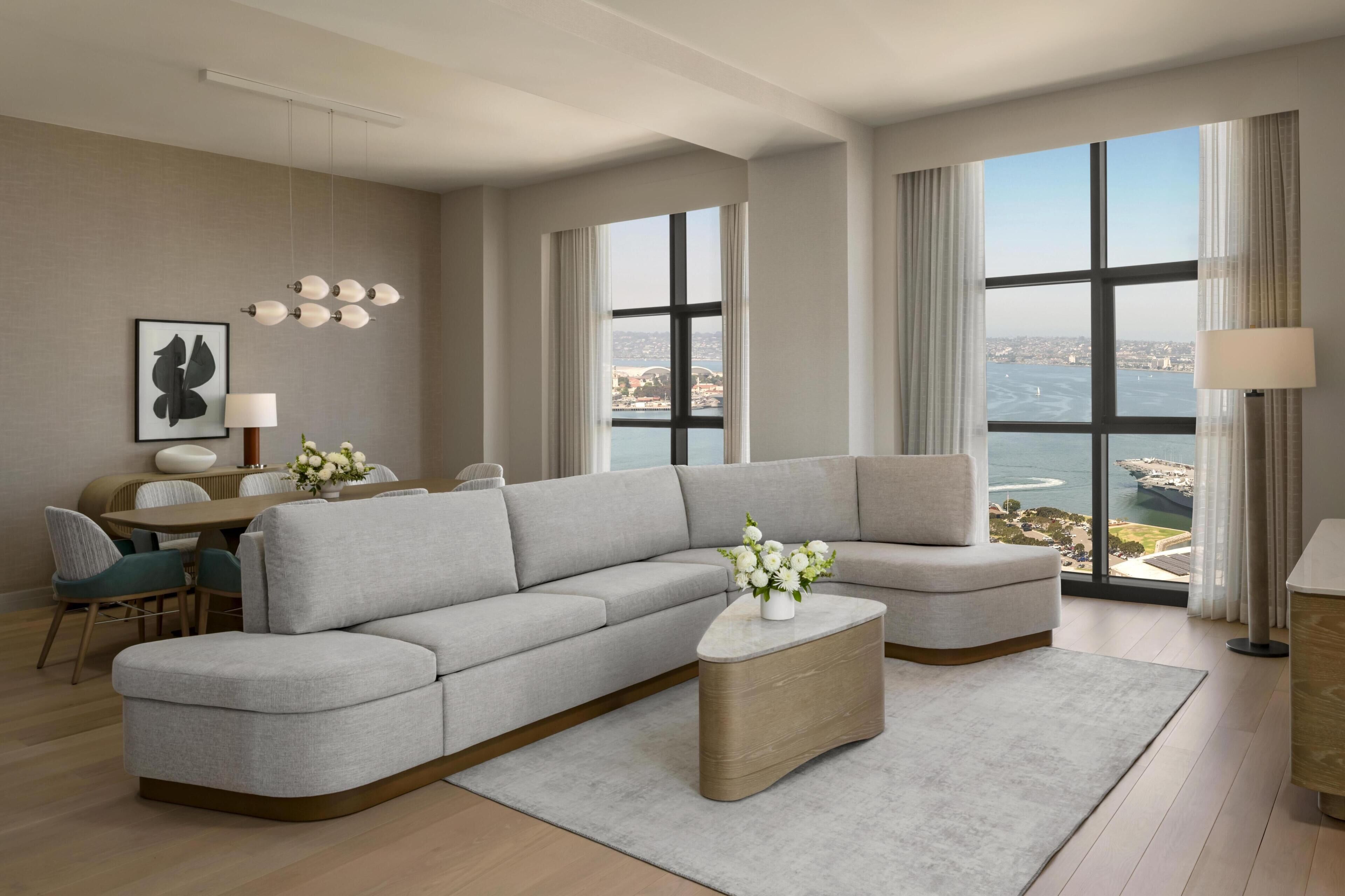 Suite (Penthouse) | Hypo-allergenic bedding, down duvets, in-room safe, desk