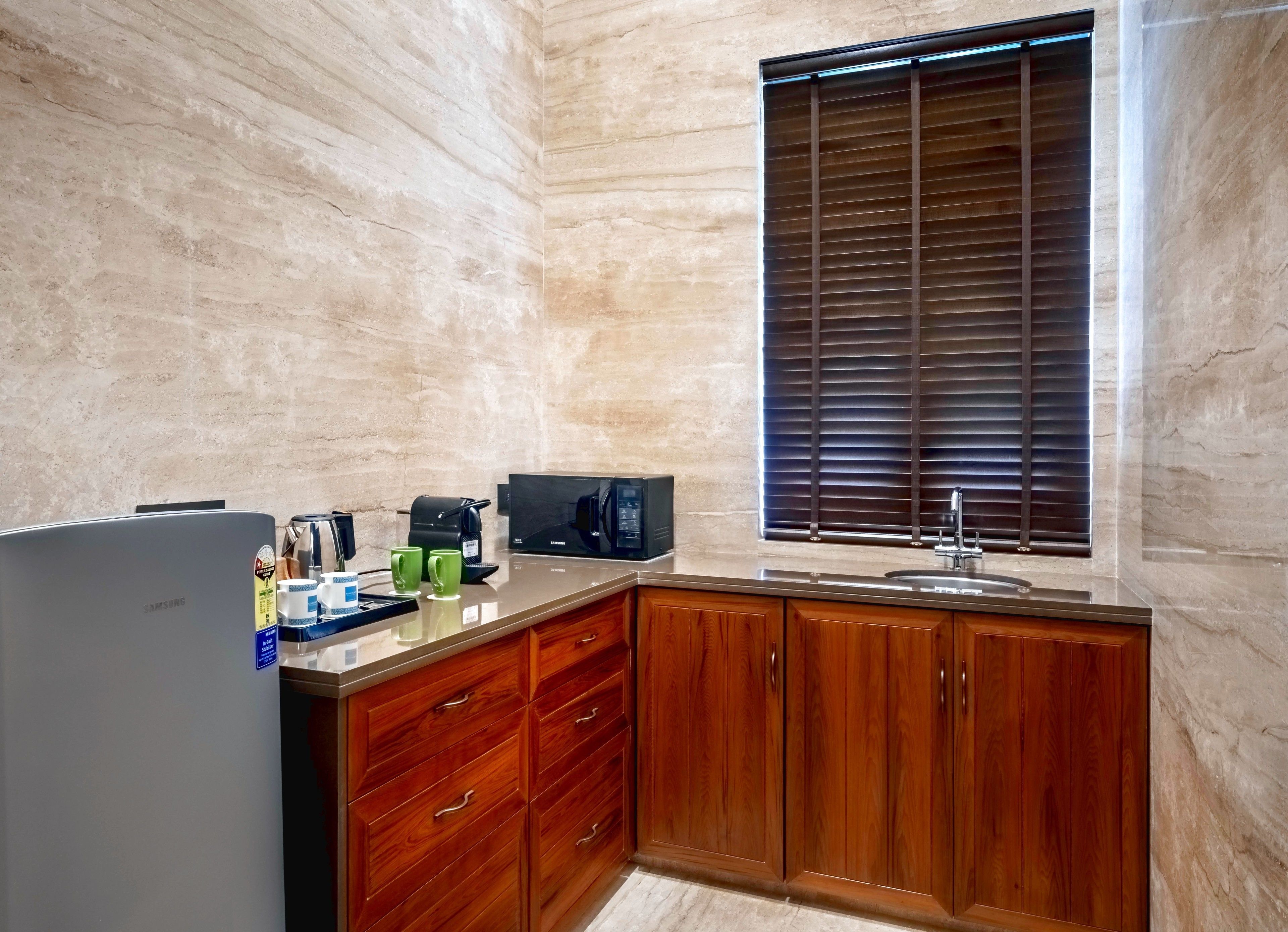 premier suite | private kitchen | coffee/tea maker, electric kettle