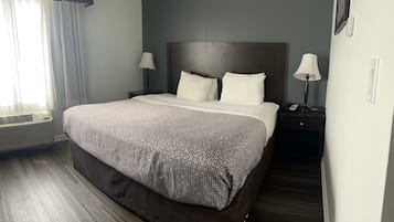 Caja de seguridad en la habitación y escritorio