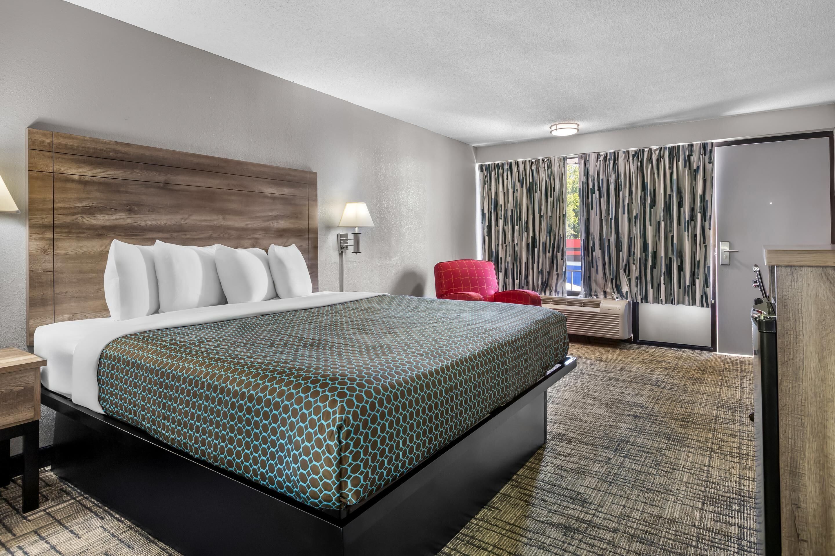 Soundproofing, iron/ironing board, rollaway beds (surcharge)