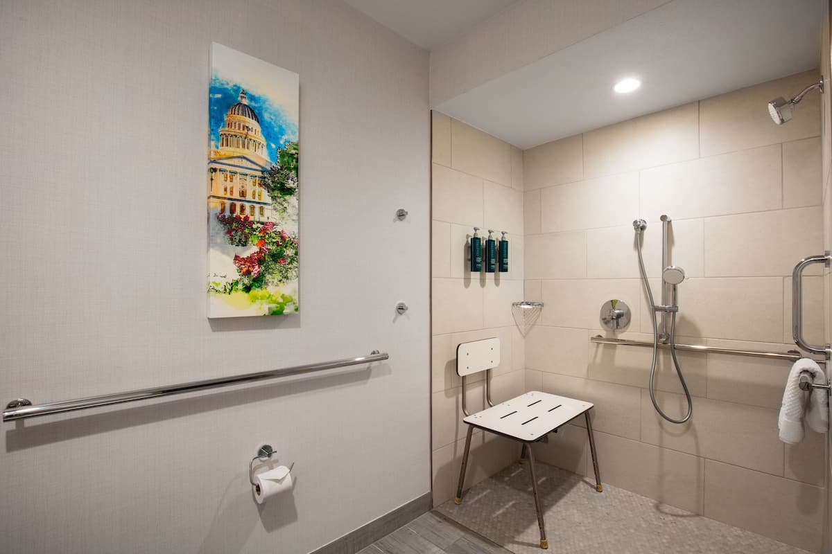 Bathroom shower
