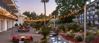 DoubleTree by Hilton Sacramento