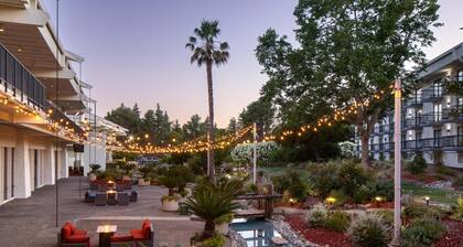 DoubleTree by Hilton Sacramento