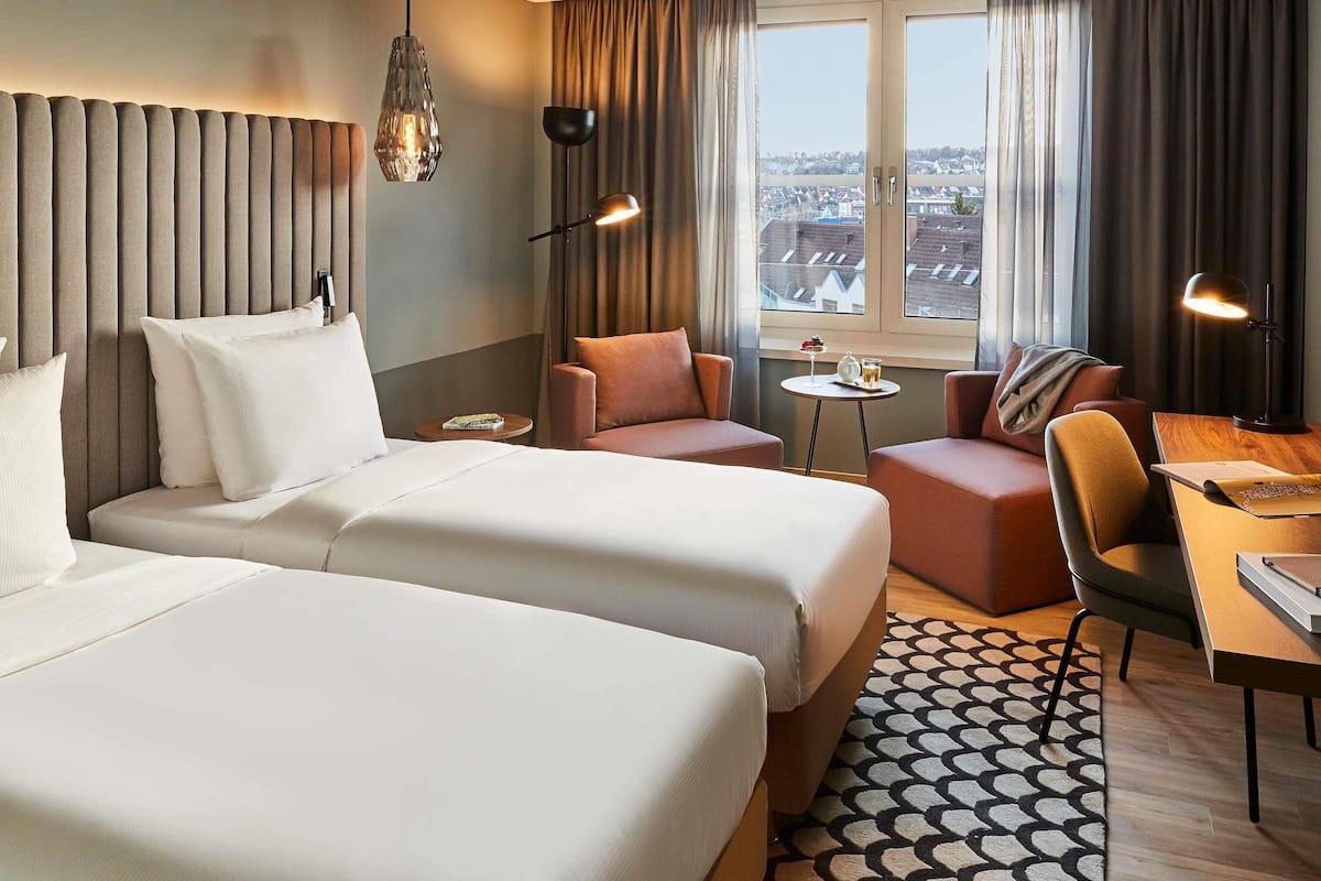 Premium bedding, minibar, in-room safe, desk