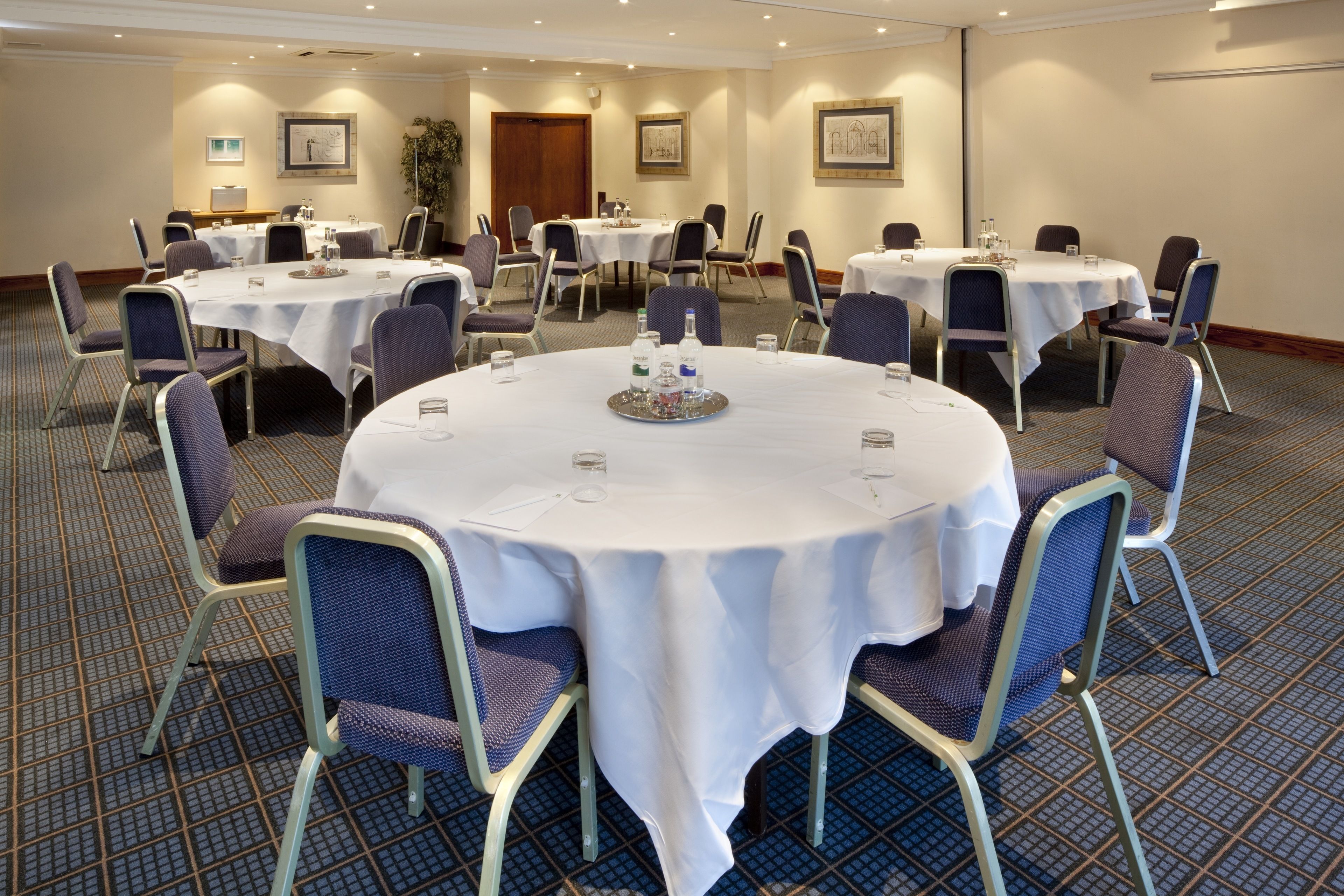 Photo - Holiday Inn Norwich, Ipswich Road, An Ihg