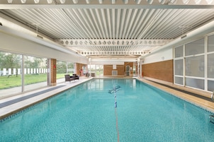 Una piscina techada