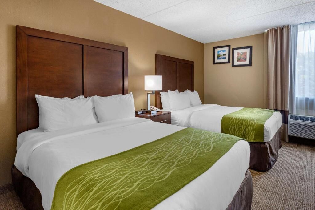 Premium bedding, pillowtop beds, desk, blackout drapes