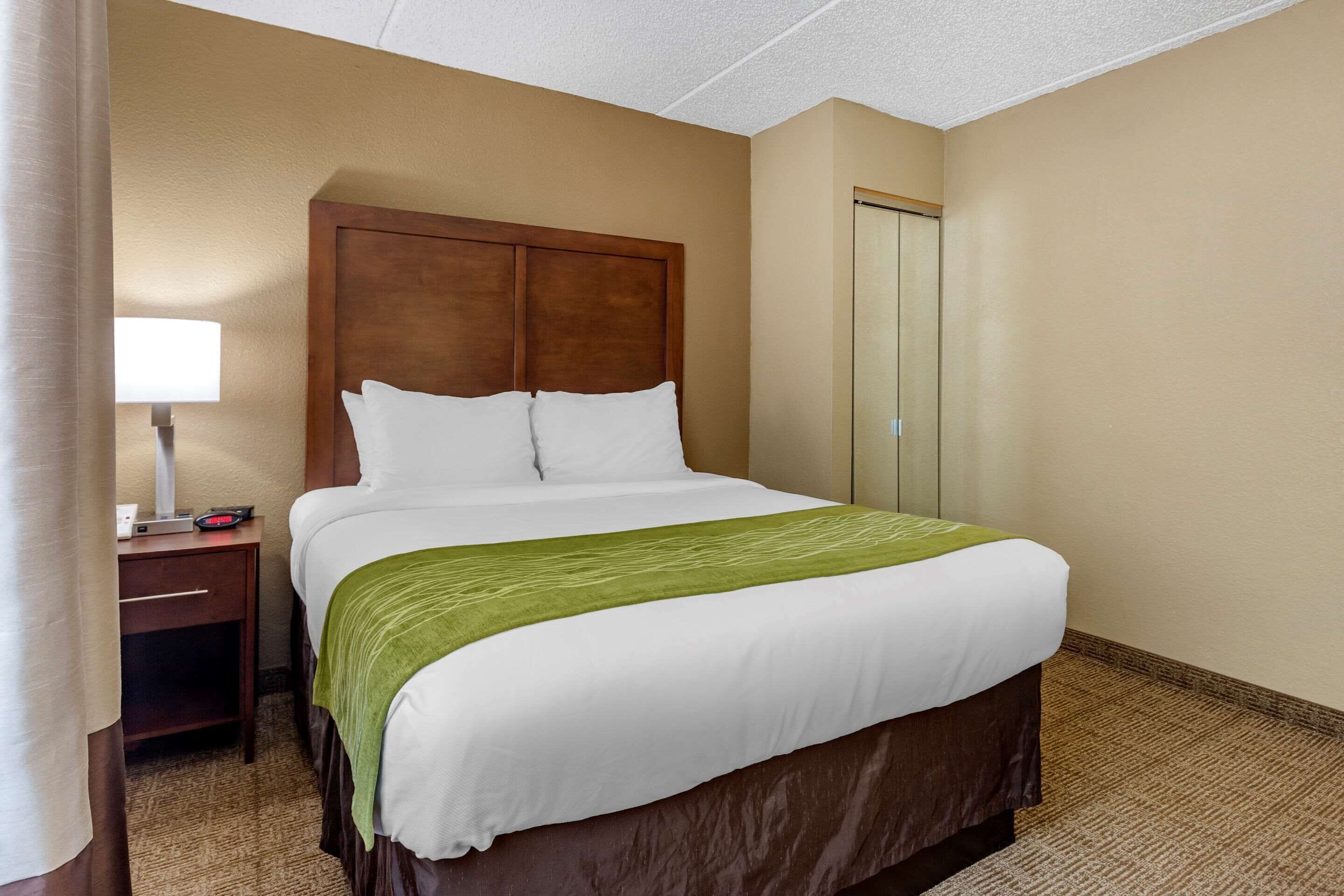 Photo - Comfort Inn Edison - New Brunswick