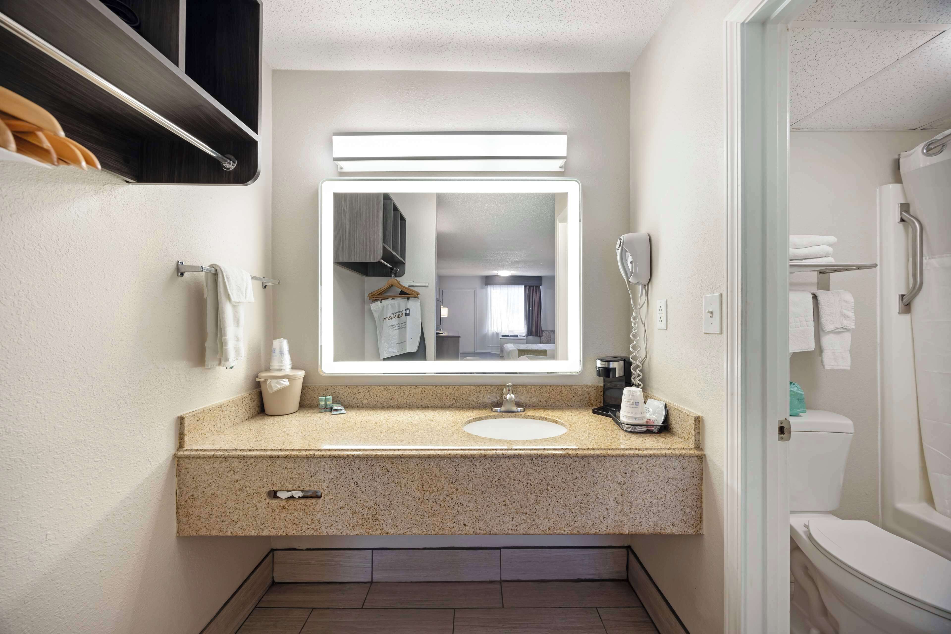 combined shower/bathtub, free toiletries, hair dryer, towels