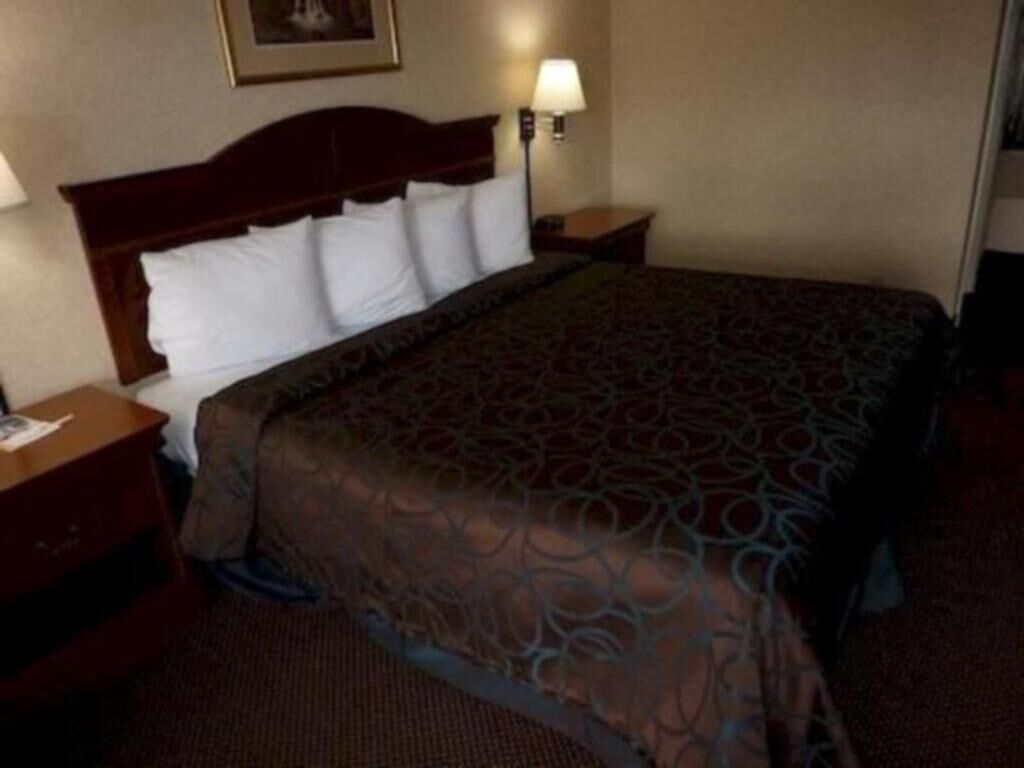 In-room safe, individually decorated, individually furnished, desk
