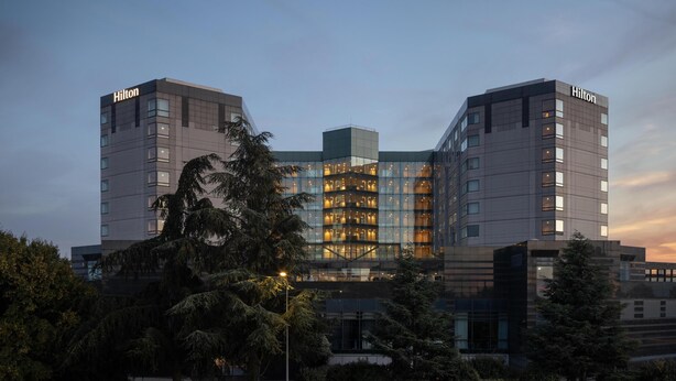Exterior - Hilton Paris Charles de Gaulle Airport (Tremblay-en-France)