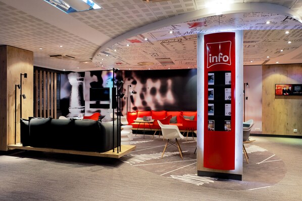 Lobby sitting area - ibis Lyon Gare la Part Dieu (Lyon)