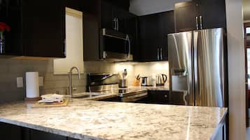 Traditional Condo, 2 Queen Beds, Kitchen (2 bedroom 2 bath condo) | Private kitchen | Full-size fridge, microwave, oven, stovetop