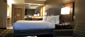 Holiday Inn Express Hotel & Suites Corning by IHG