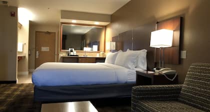 Holiday Inn Express Hotel & Suites Corning by IHG