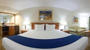 Standard Room | In-room safe, desk, iron/ironing board, free WiFi