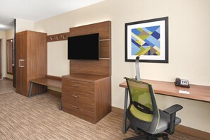 In-room safe, desk, iron/ironing board, free WiFi