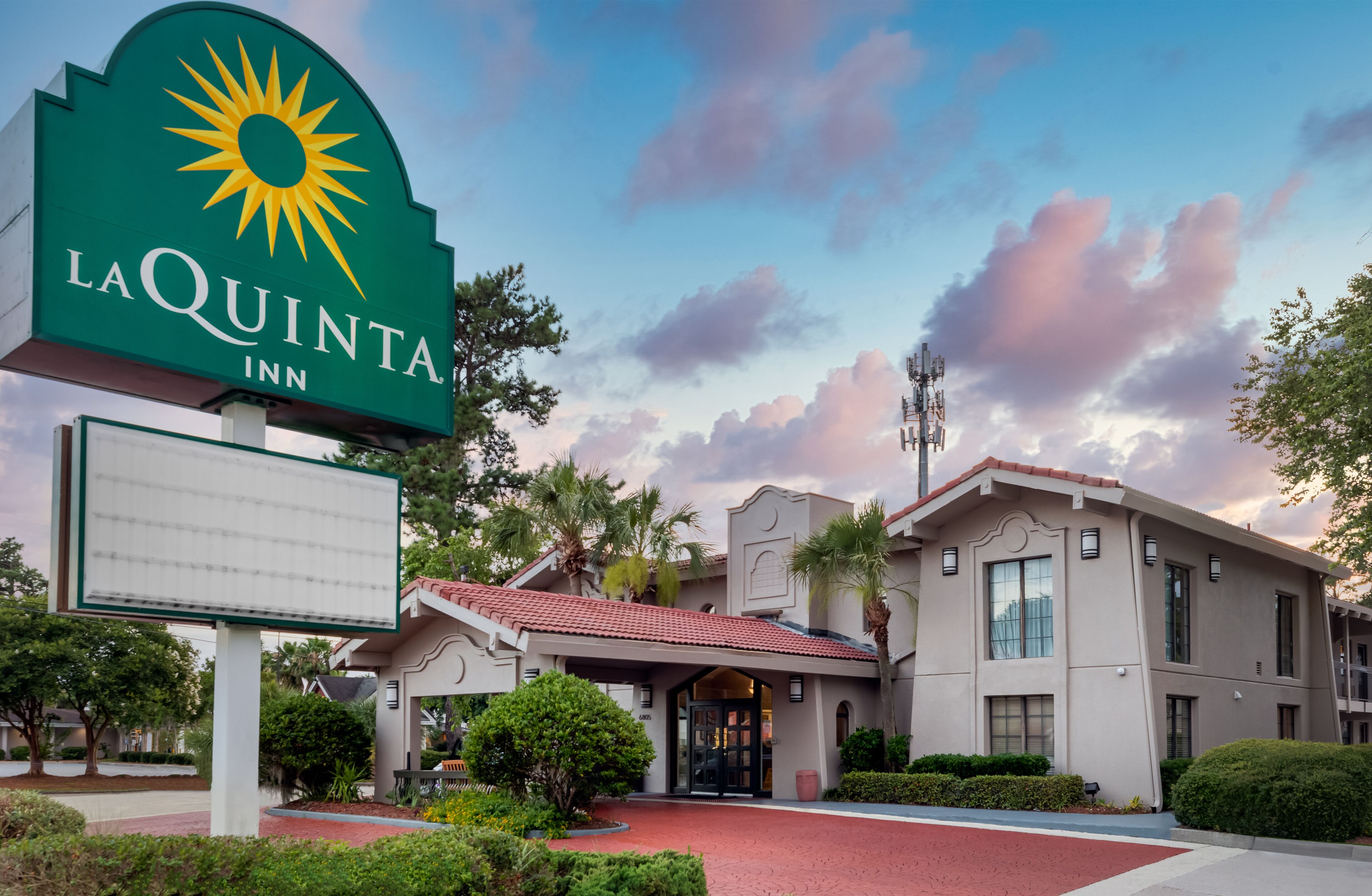 Foto - La Quinta Inn by Wyndham Savannah Midtown