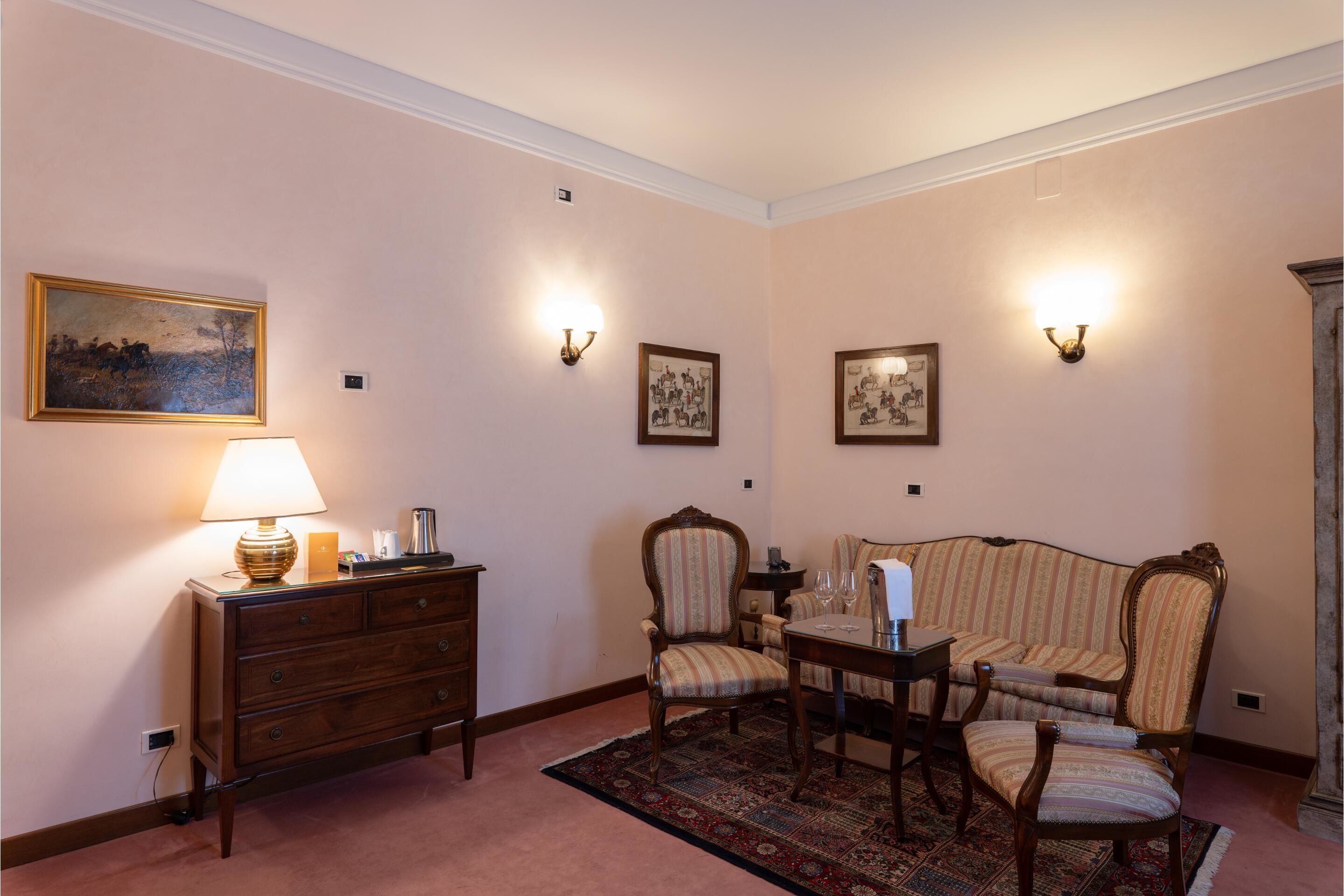 Junior Suite | Living area | Flat-screen TV