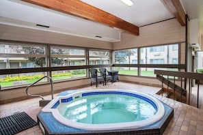 Bain à remous intérieur