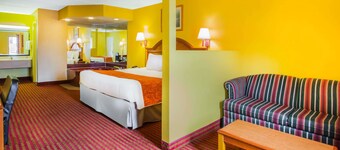 Howard Johnson by Wyndham Panama City