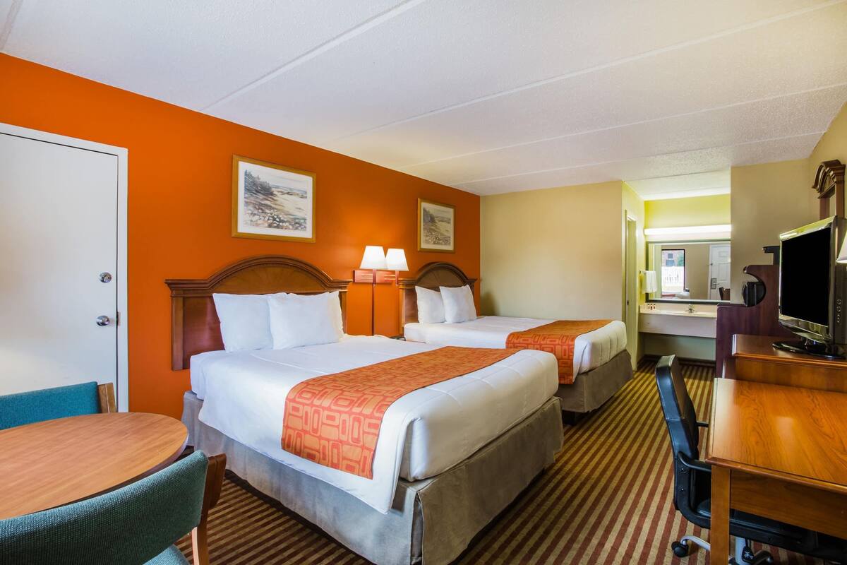 Room, 2 Queen Beds, Mobility Accessible, Non Smoking | Desk, iron/ironing board, free cots/infant beds, rollaway beds