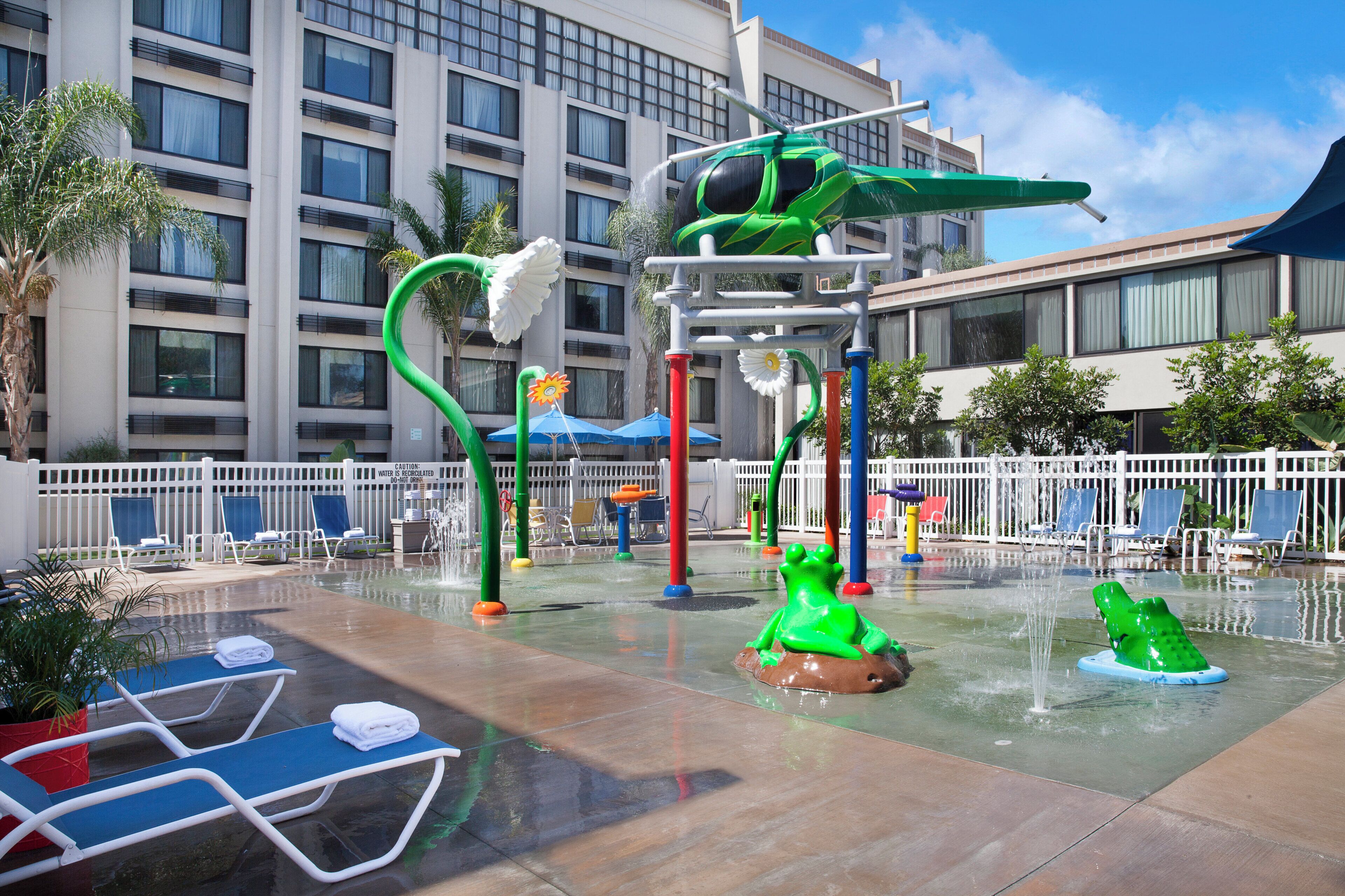 Photo - Holiday Inn Hotel & Suites Anaheim by IHG