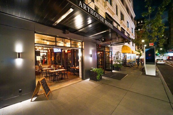 Front of property - Arthouse Hotel New York City (New York)