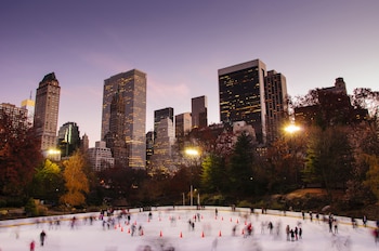 Snow and ski sports at Arthouse Hotel New York City