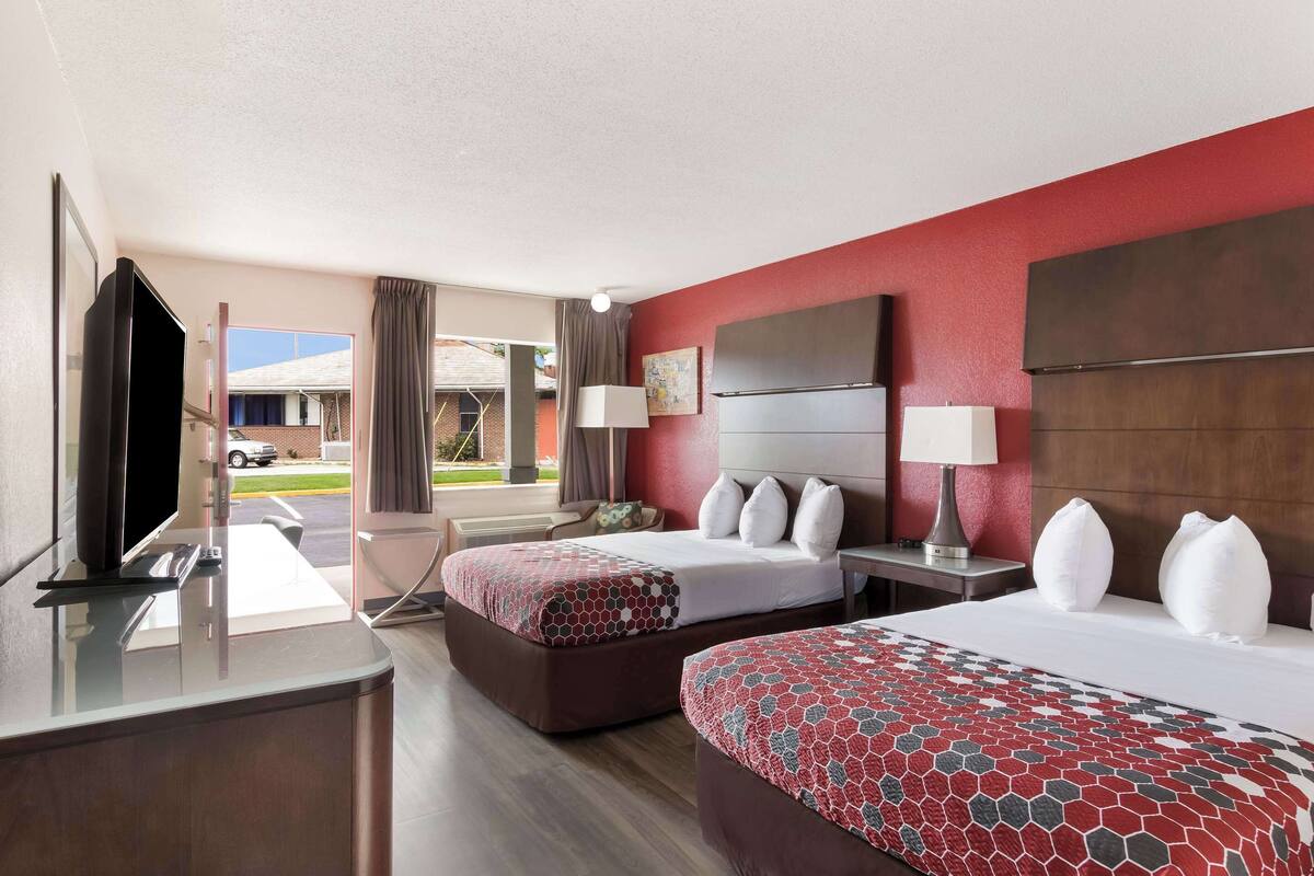 Standard Double Room, 2 Double Beds, Non Smoking | Desk, cribs (surcharge), rollaway beds (surcharge), WiFi (free)