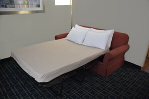 In-room safe, desk, iron/ironing board, cribs/infant beds