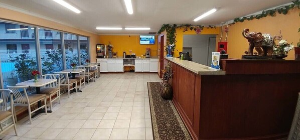 Petit déjeuner continental compris tous les jours